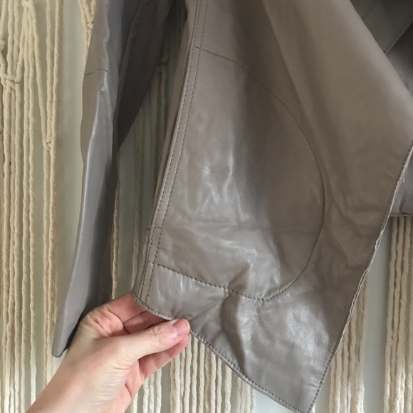 LAST CALL GETTING DONATED DKNY leather jacket - Picture 3 of 3